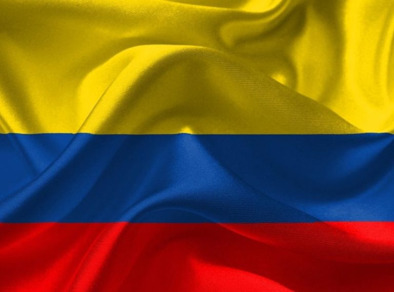 bandeira-da-colombia-fb_large