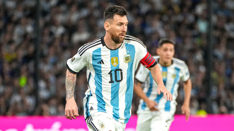 Messi : Argentina