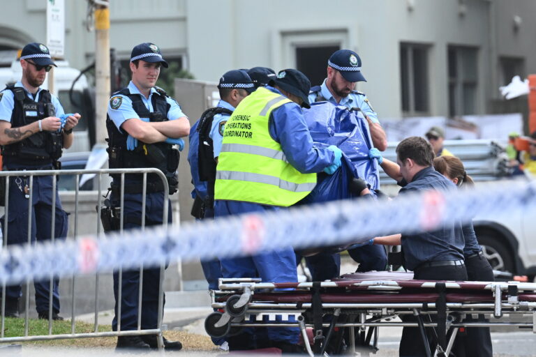 Aftermath shooting at Bondi Beach