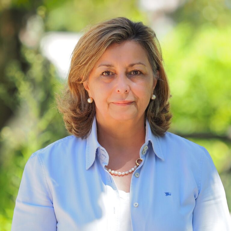 Isabel Santiago