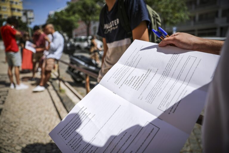 exames nacionais